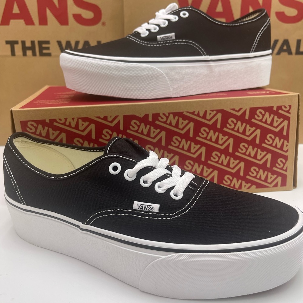 Vans Men’s Authentic Stacked 
Canvas Black/True W Platform Sneakers 
VN0A5KXXBMX